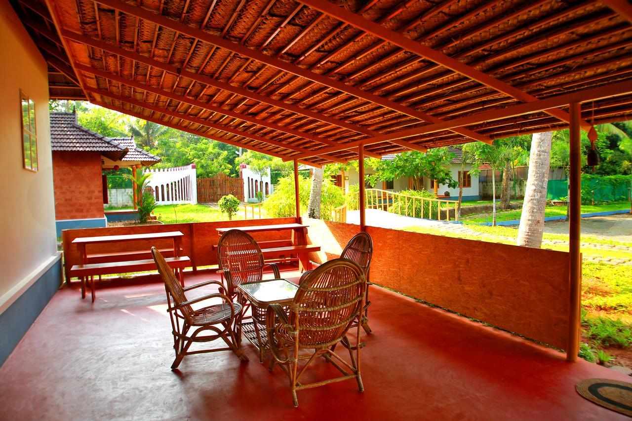 ホテル Casa Marari マラリクラム エクステリア 写真